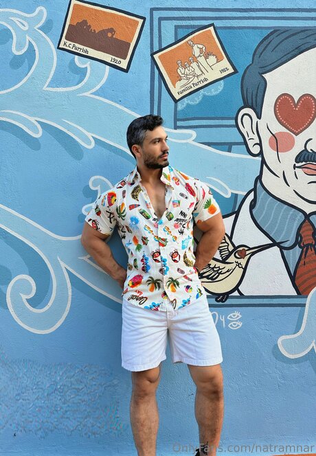 Natramnar model free photo