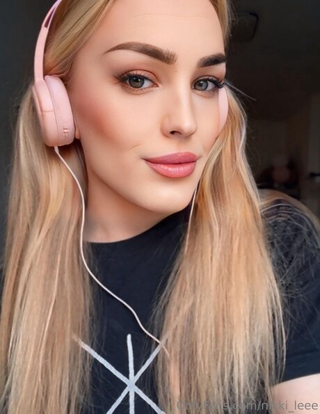 blonde shemale onlyfans sexy xxx archive