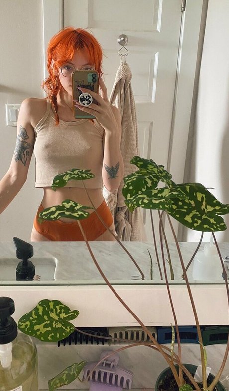 Pleasequietdown sexy pornstar images