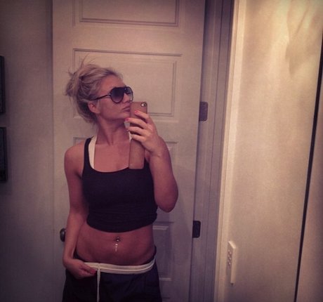 Brooke Hogan erotic star photos