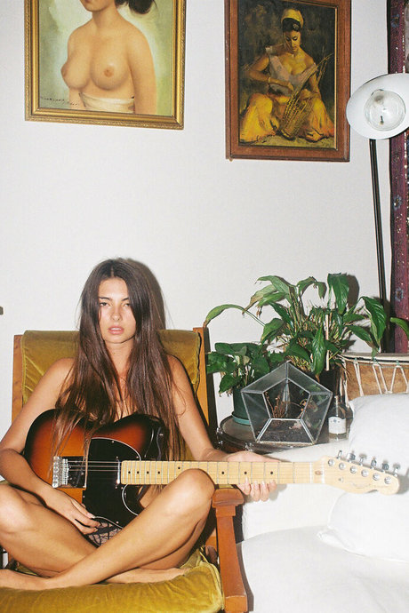 Coco Allen hd star images