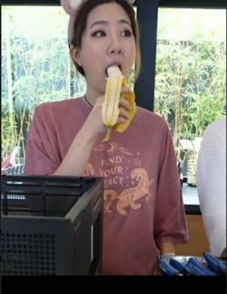 Fuslie star sex pictures