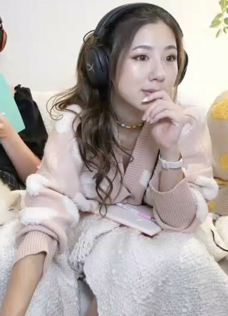 Fuslie high quality model img