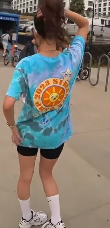 Fuslie model nude photo