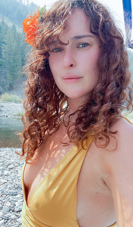 Rumer Willis naked pornstar pics