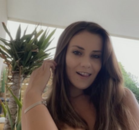 Mina Sauvage xxx star archive