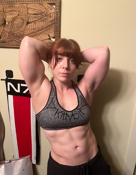 kitty bit games pretty model picture