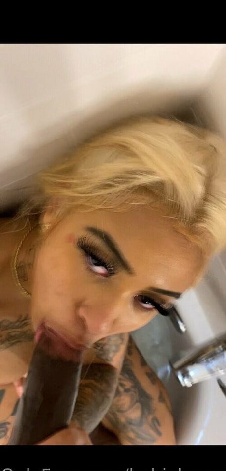 babiekmoney model pornographic gallery