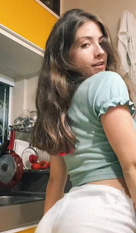 Sofia Espanha hot star image