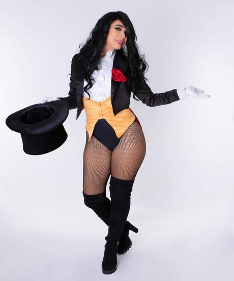 Carolina Angulo naked actress archive