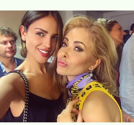 Eiza Gonzalez top model pics