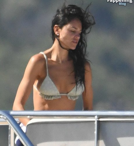 lesbian ass onlyfans free images