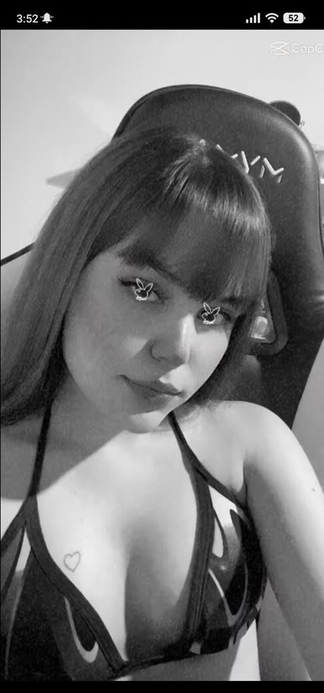 Larissinharp pornstar sex pic