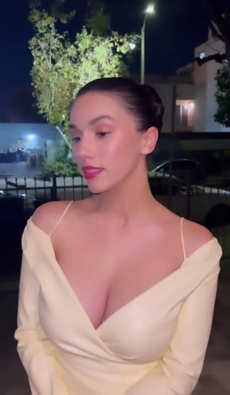 Grace Caroline Currey pornstar image