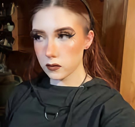 Godheadtestified sexy model pics