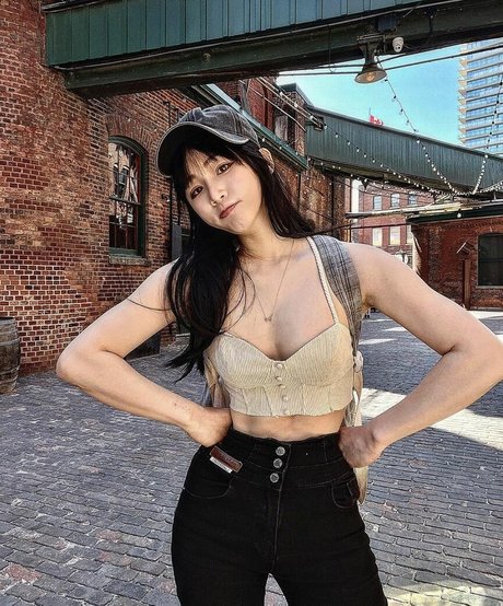 ggshacylin top model photo