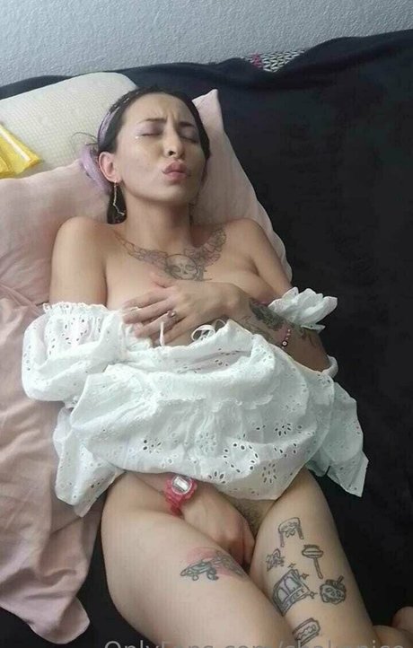 blonde small tits onlyfans beautiful pic