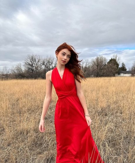 Sicily Rose star pretty img