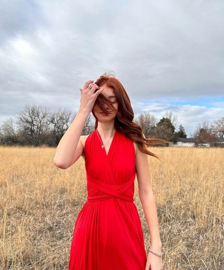 Sicily Rose top star pictures