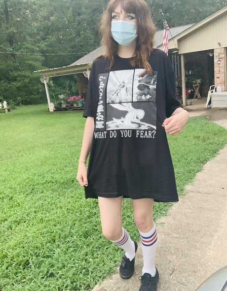 giantess onlyfans hot sexy photo