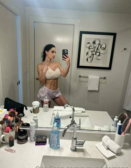 amyanderssen naked actress image