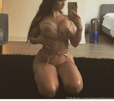 amyanderssen star top picture