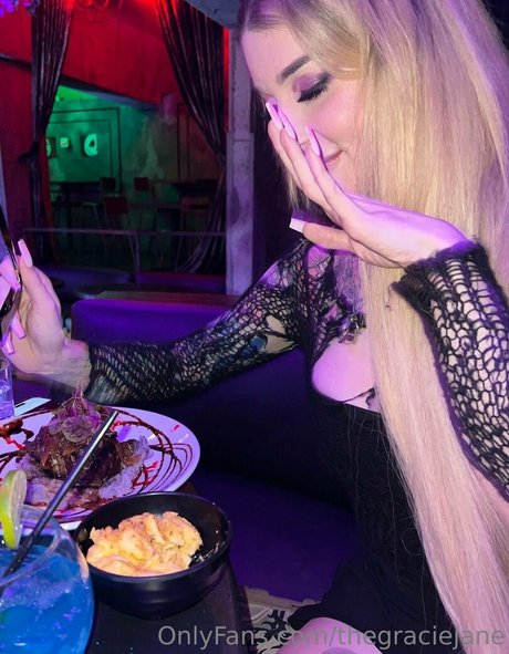 feet milf onlyfans top pics