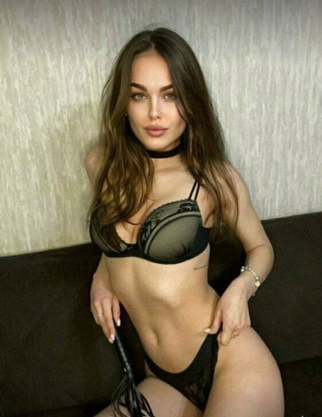 honney aly model perfect images