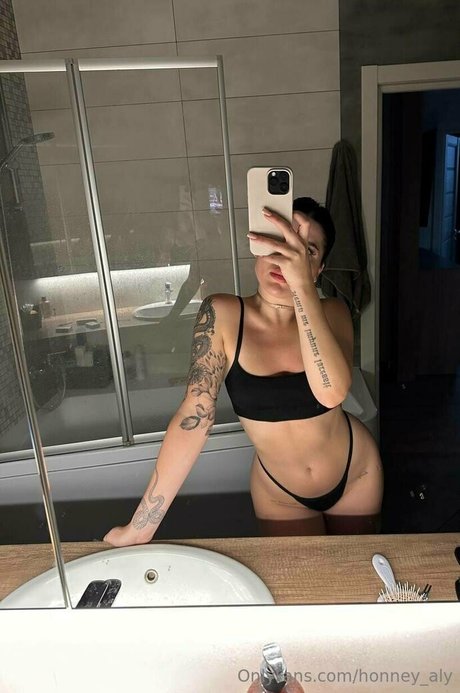 honney aly adult actress images