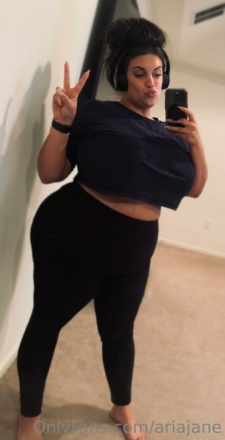 bodybuilder male onlyfans naked images