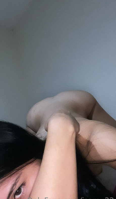 isamu22 naked pornstar photo