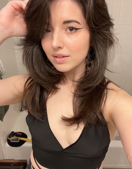 gym shower onlyfans beautiful picture