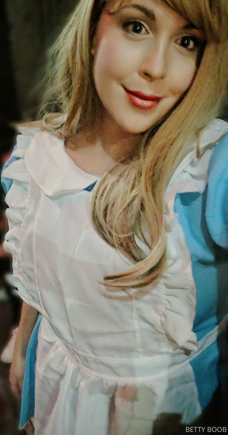 og bettyboob free erotic model pictures