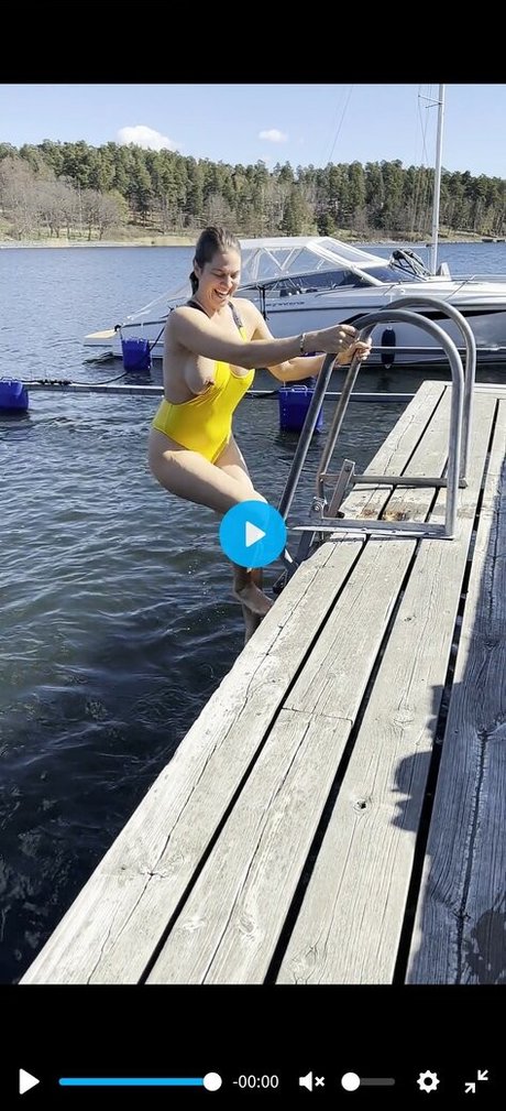 Marlingyoga exclusive pornstar pic