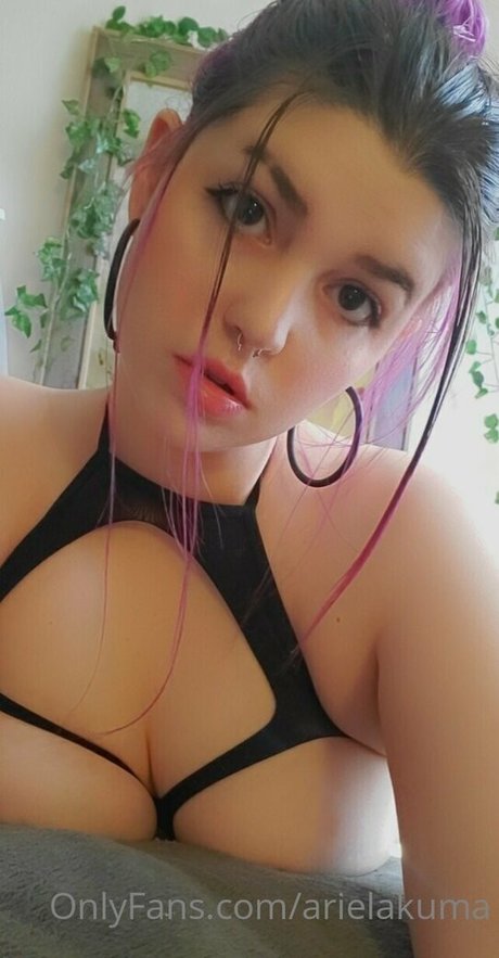 arielakuma porn model img