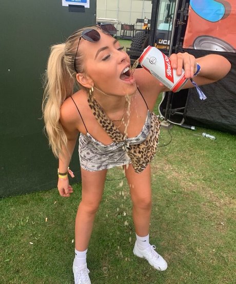 blonde babe onlyfans beautiful nude galleries