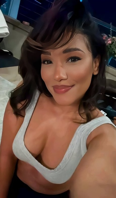 Candice Patton model pornographic picture