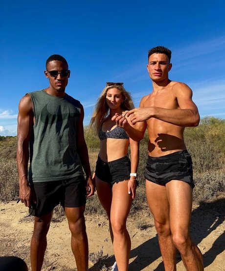 bisexual couple onlyfans nice pics