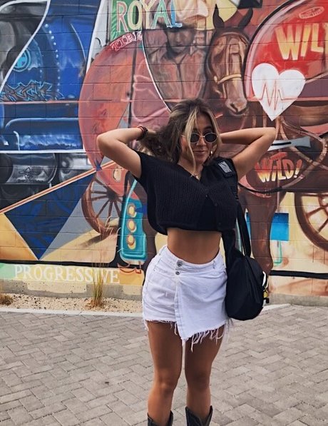 xxninisv exclusive pornstar img