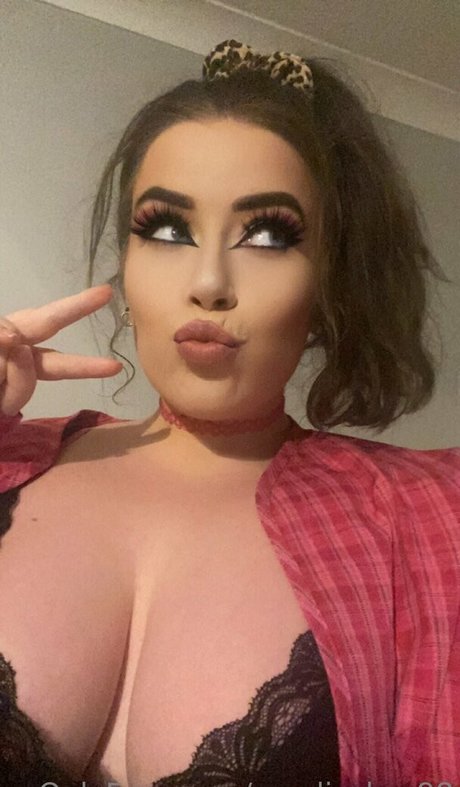 ameliaskye98 pornstar erotic image