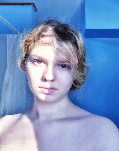 lyrictiana best star img