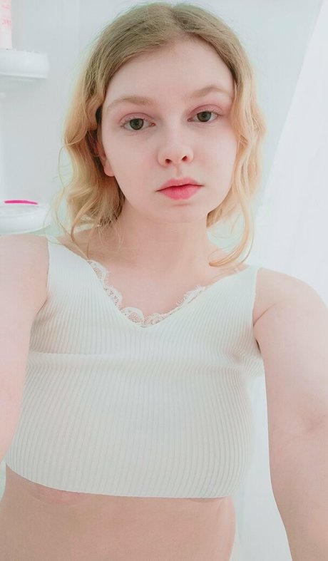 lyrictiana nude star galleries