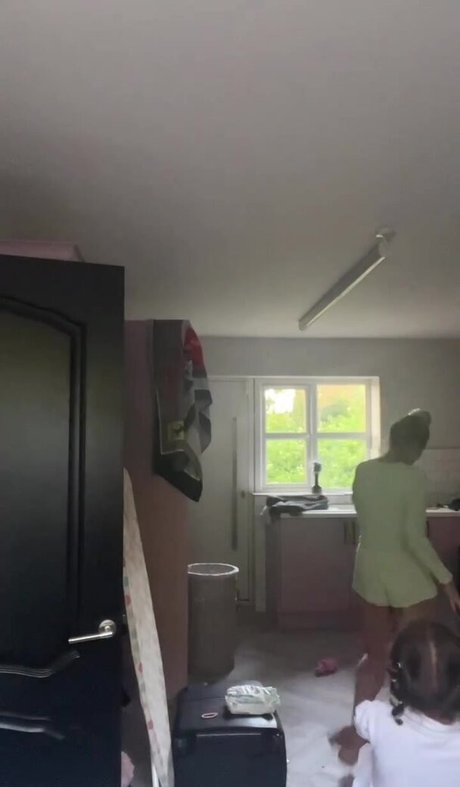 Helen Flanagan pornstar erotic gallery