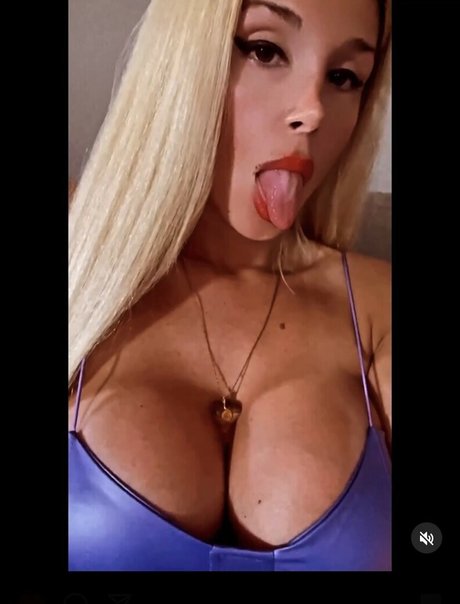 Aniita Muhlemann model naked photos