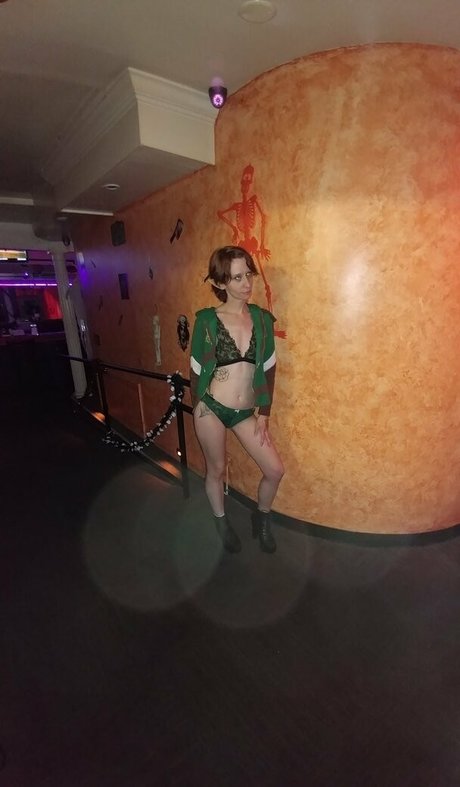 pixiefyre model nudes photos