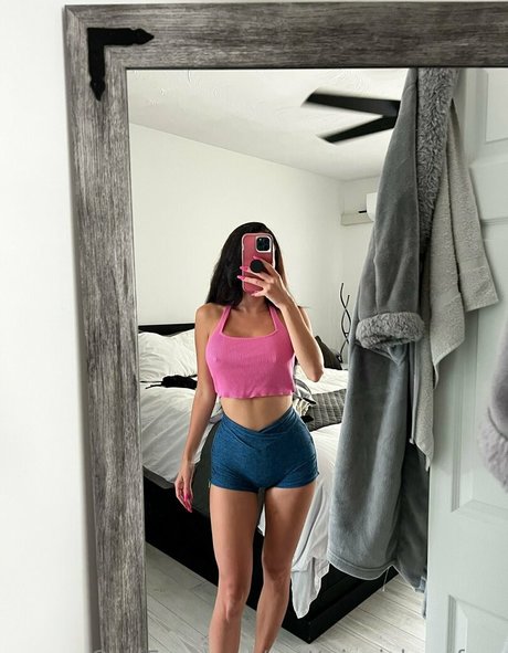 prettyinpinkxoxfree star perfect photo