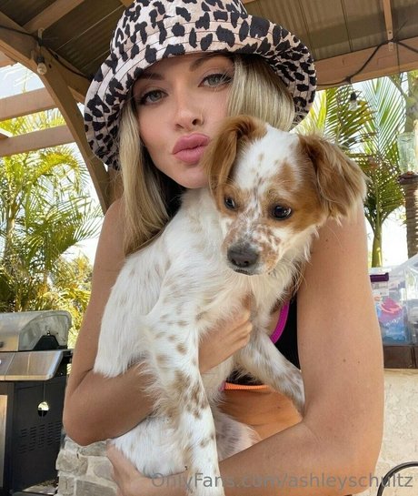 ashleyschultz nudes model pictures