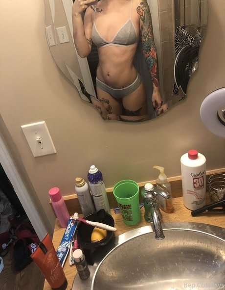 japanese teen onlyfans naked gallery