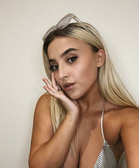 bikini fuck onlyfans xxx pic