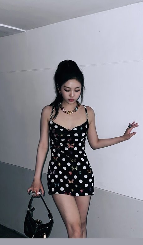 WomenK pop sexy pornstar photo